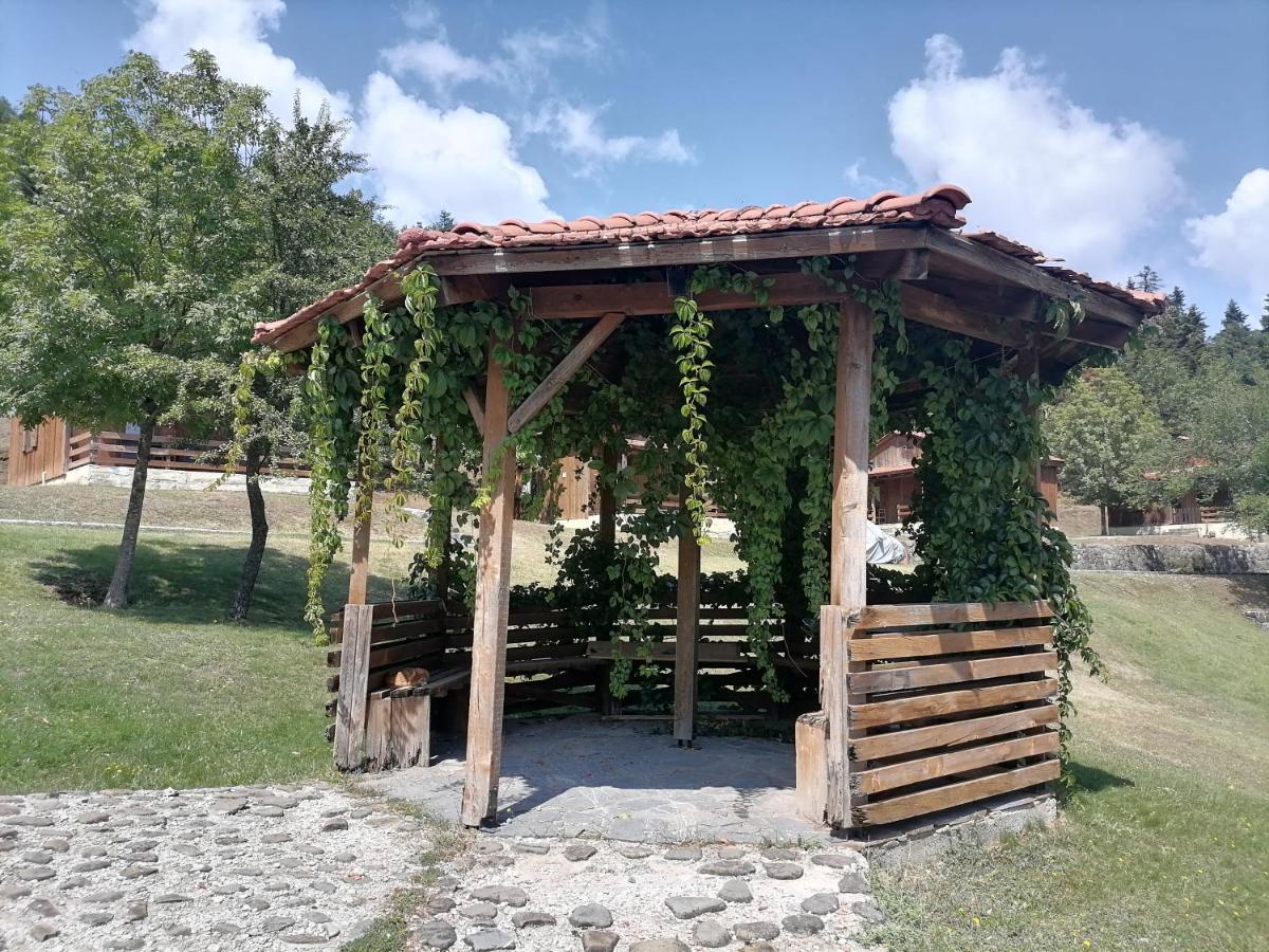 Livadaki Village Megali Kapsi 外观 照片